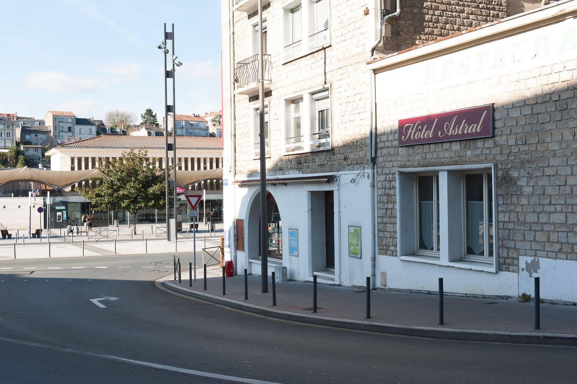 Helios Hotel Poitiers Zewnętrze zdjęcie